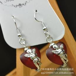 掌握服飾飾品批發(fā)新趨勢(shì) 價(jià)格、渠道與采購(gòu)策略全解析